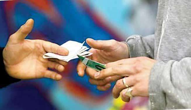 خیلی از مشتریانم محصل هستند
