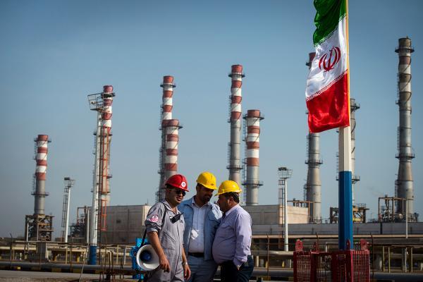 توافق 100 میلیون بشکه نفت ایران را وارد بازار جهانی می نماید