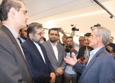 وزیر فرهنگ و ارشاد اسلامی از نگارخانه هنر سنندج بازدید کرد